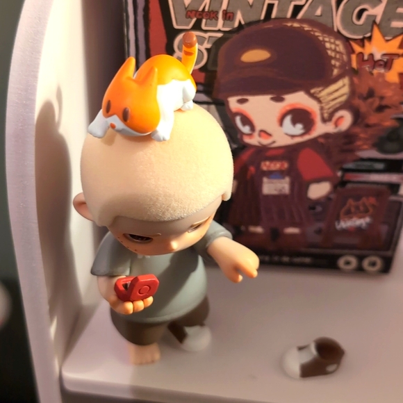 Buy 2 Get 1 FREE ♥️ 'Nook' Collectible Figure Confirmed -"Compass" - Picture 4 of 7